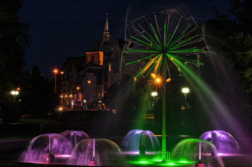 NIGHT AT THE CITY FOUNTAIN