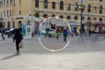 Reflective Bubble in Marseille