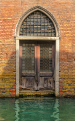 Fototapeta na wymiar Venice Water Doorway