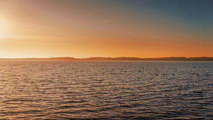 Wunderschöner Sonnenuntergang mit Abendrot