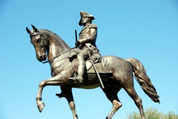 Fototapeta na wymiar Statue of George Washington on horseback, Boston Public Garden