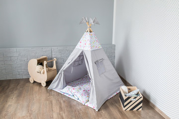 teepee in room © familylifestyle