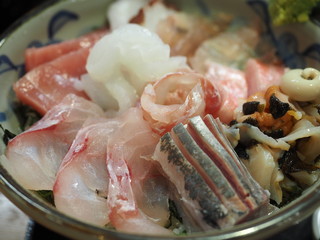 漁師町の海鮮丼