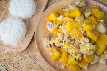 Stir fried pumpkin with egg