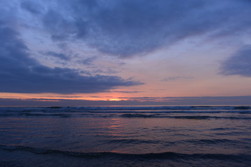 Sonnenuntergang Lido di Camaiore im Ligurischen Meer