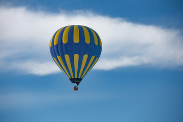 Fototapeta premium Hot air balloon in the sky in Cappadoccia Turkey