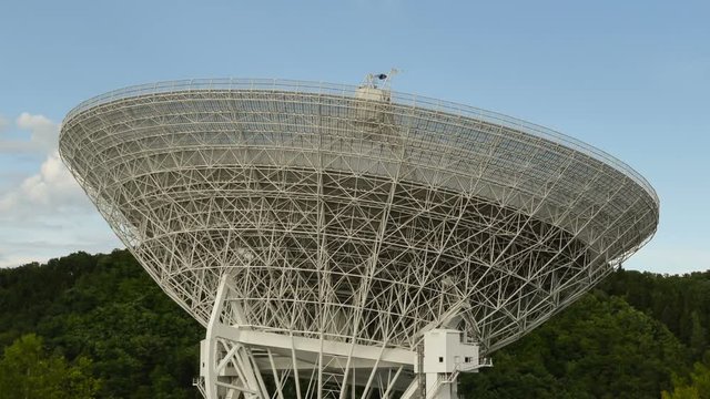 The giant Effelsberg 100-m Radio Telescope move close in time lapse. 11822

