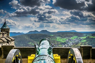 Papier Peint photo autocollant Travaux détablissement old cannon at koenigstein fortress in saxon switzerland