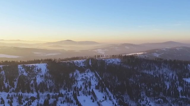 Panorama G&oacute;r szczyty