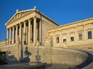 Obraz premium Parliament building in Vienna, Austria.