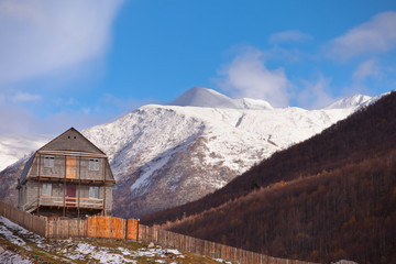 Kaukaz - Gruzja w zimowej szacie. Caucassus mountains in Georgia.   © rogozinski
