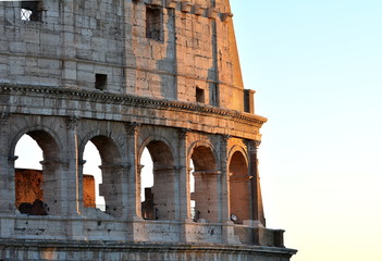 Naklejka premium Colosseum at sunset in Rome, Italy