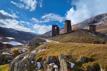 Kaukaz - Gruzja w jesiennej szacie. Caucassus autumnal mountains in Georgia. © rogozinski