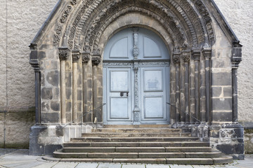 Eingangsportal der Peterskirche in Görlitz, Deutschland