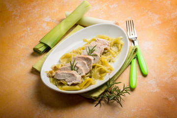 chicken roasted with leek
