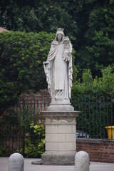treviso statue