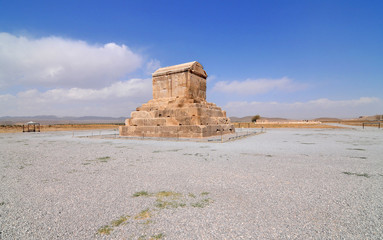Tomb of Cyrus the Great in Pasargadae
 - obrazy, fototapety, plakaty