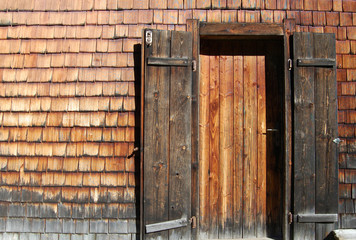 Holz-Tür