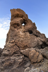 Fototapeta na wymiar Tufa rock formation near Pyramid Lake, Nevada