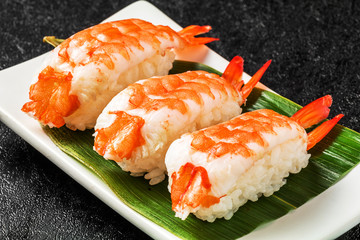 海老の握り寿司 Finger sushi Japanese food of prawns