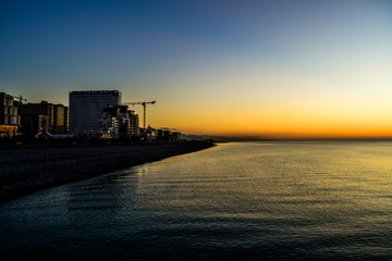 Obraz premium Sunset near city