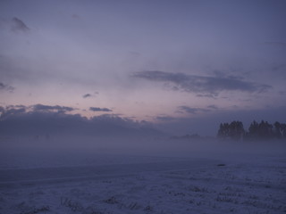 雪国　朝　地表面の霧