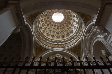  Interior of  Cathedral of Saint Peter the Apostle in Mantua, Lombardy. Italy