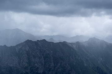Obraz na płótnie Canvas Rainy weather in the mountains