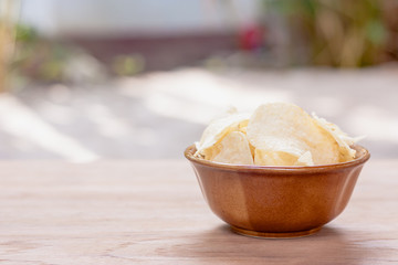 potato chips bowl
