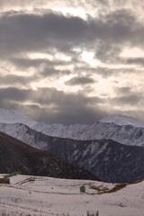 Kaukaz - Gruzja w zimowej szacie. Caucassus mountains in Georgia.