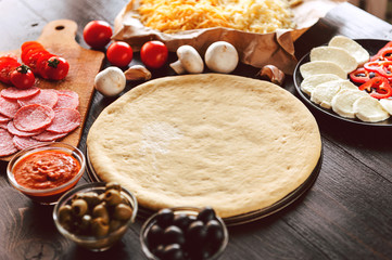 Raw pizza ingredients