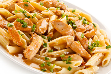 Penne with meat, sauce and vegetables 