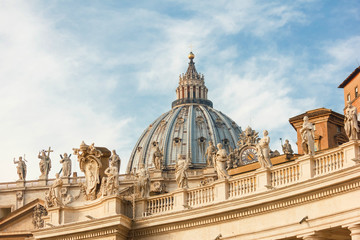 Fototapeta na wymiar St. Peter's Basilica dome.