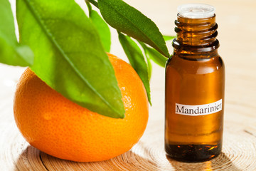 huiles essentielles de mandarine