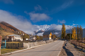Gruzja piekną jesienią. A beautifull autumn in Georgia. © rogozinski
