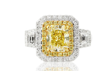  argolla anillo con diamantes amarillos y blancos y zafiros y rubies joyeria en oro