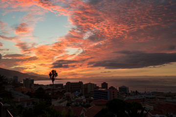 Sonnenuntergang in Puerto de la Cruz auf Teneriffa
