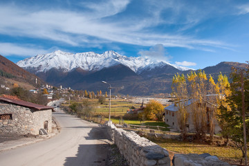 Gruzja piekną jesienią. A beautifull autumn in Georgia. © rogozinski
