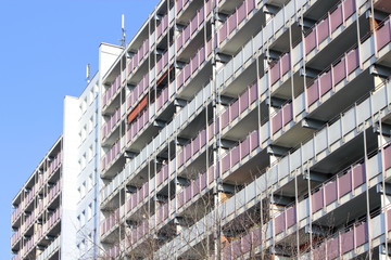Sanierter Plattenbau