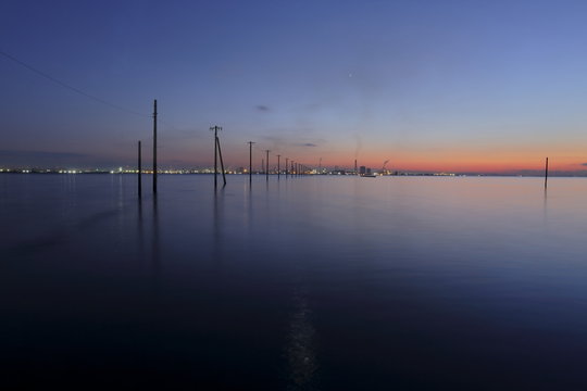 「夕凪」の写真素材 | 1,138件の無料イラスト画像 | Adobe Stock