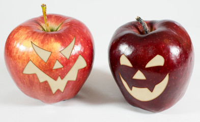 Halloween - Äpfel mit Gesichtern