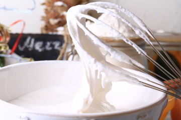 glaze for Christmas ginger cookies icing beaten egg white with powdered sugar