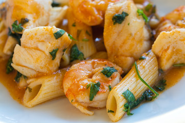 seafood with macarroni
