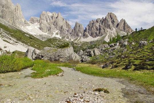 Whitewater creek in Vallon Popera, with Croda Rossa in backgroun