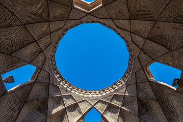 Obraz premium light well on the bazaar in Yazd city, Iran