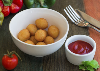 Very tasty fries with sauce and greens