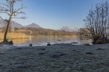 Lac de Sainte Hélène - Savoie.