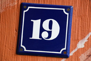Hausnummer neunzehn