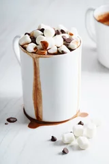Papier Peint photo autocollant Chocolat chocolat chaud aux mini guimauves