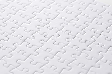 白いジグソーパズル　White jigsaw puzzle